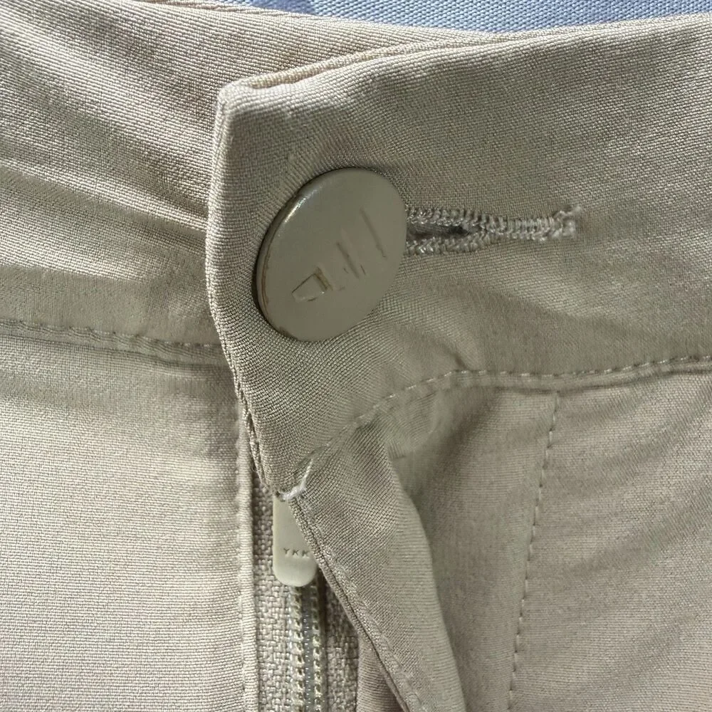 Adidas Golf Shorts Mens 34 (35 Actual) Beige 9” Inseam Performance Modern Logo